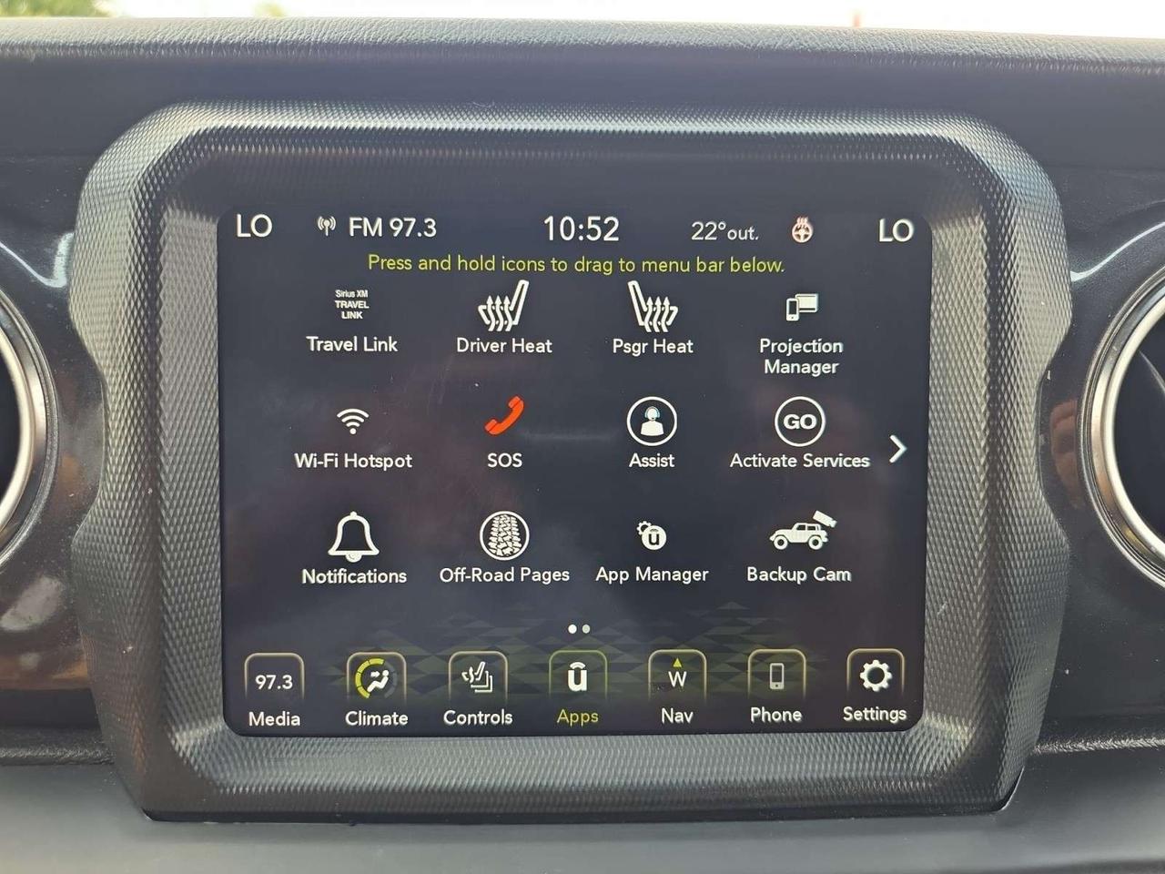 2022 Jeep Wrangler Unlimited Sahara Altitude SKY ONE-TUCH ROOF TOP * 1 OWNER / ALPINE SOUND Photo