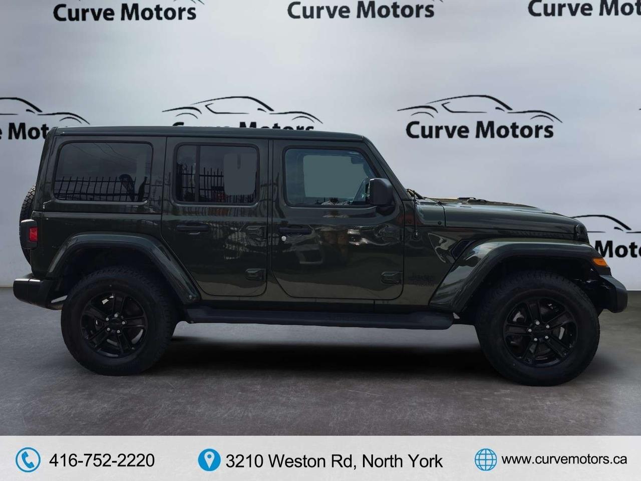 2022 Jeep Wrangler Unlimited Sahara Altitude SKY ONE-TUCH ROOF TOP * 1 OWNER / ALPINE SOUND Photo