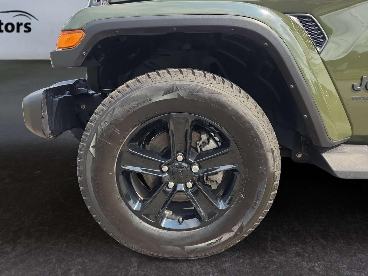 2022 Jeep Wrangler Unlimited Sahara Altitude SKY ONE-TUCH ROOF TOP * 1 OWNER / ALPINE SOUND Photo
