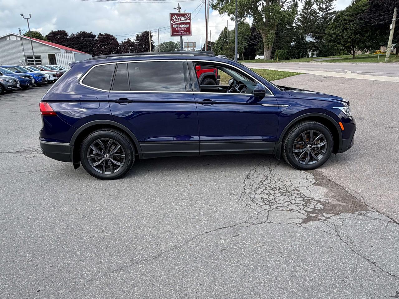 2022 Volkswagen Tiguan COMFORTLINE/LEATHER/PWR ROOF/CALL NAPANEE Photo4
