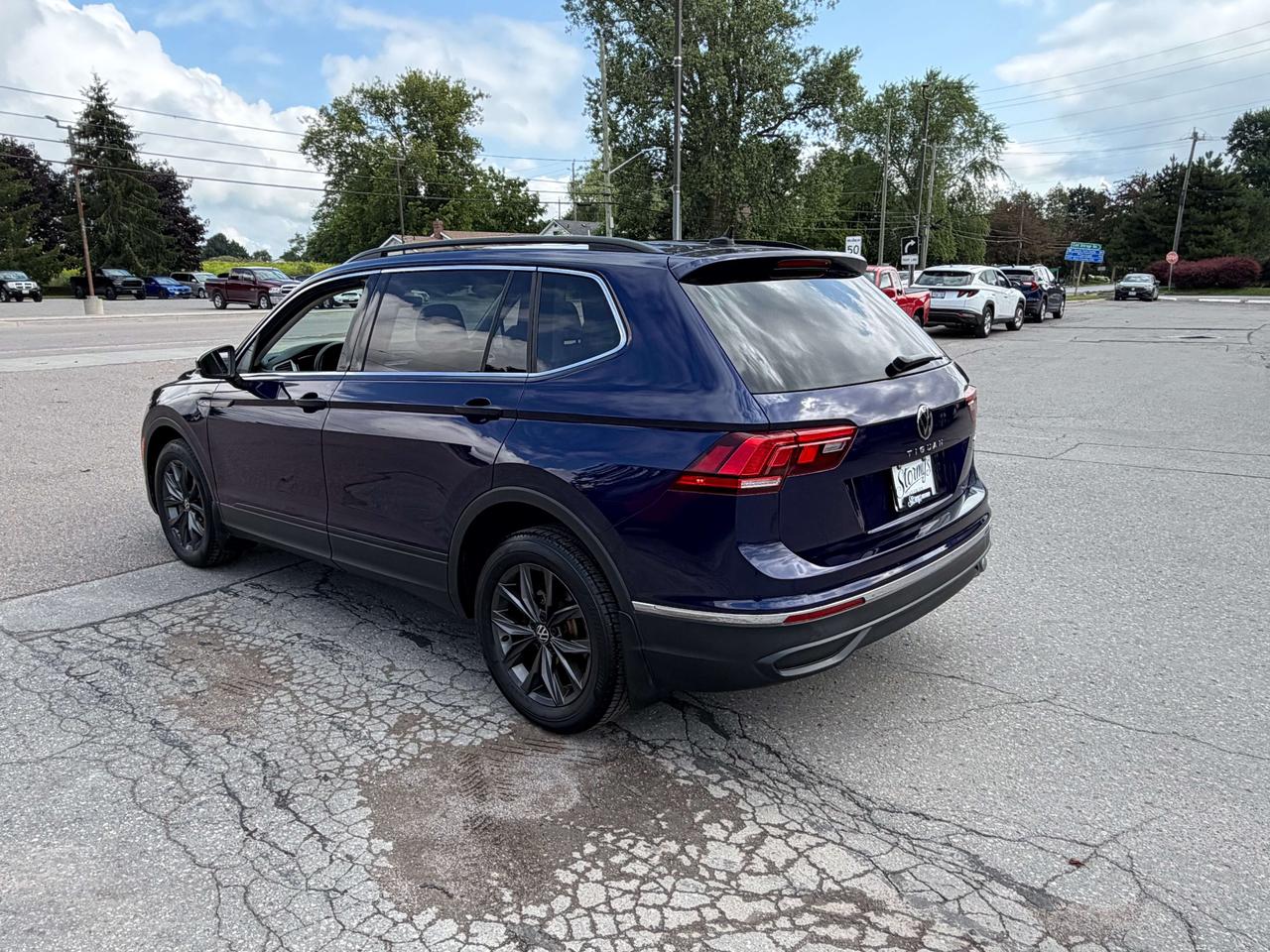 2022 Volkswagen Tiguan COMFORTLINE/LEATHER/PWR ROOF/CALL NAPANEE Photo