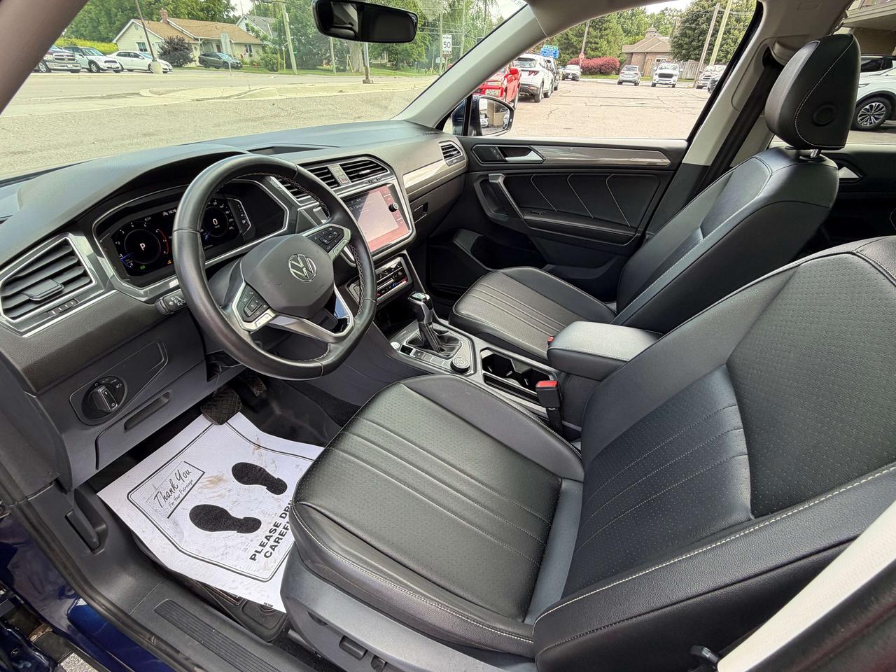 2022 Volkswagen Tiguan COMFORTLINE/LEATHER/PWR ROOF/CALL NAPANEE Photo