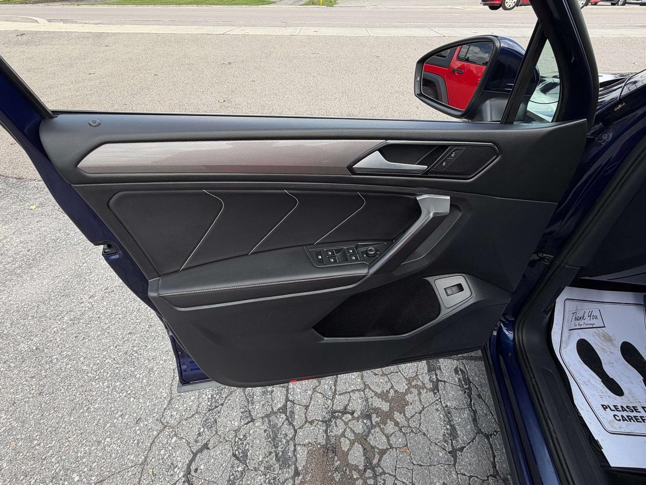 2022 Volkswagen Tiguan COMFORTLINE/LEATHER/PWR ROOF/CALL NAPANEE Photo