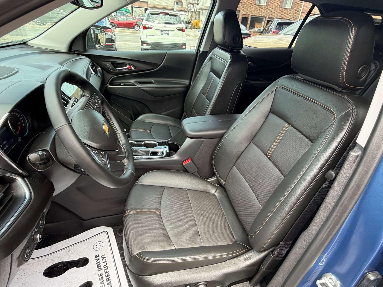 2024 Chevrolet Equinox Premier **CALL BELLEVILLE@613-961-8848** Photo