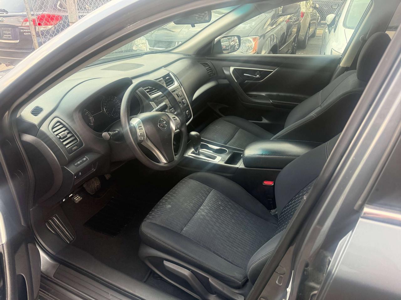 2017 Nissan Altima *** BLOWOUT SALE *** Photo