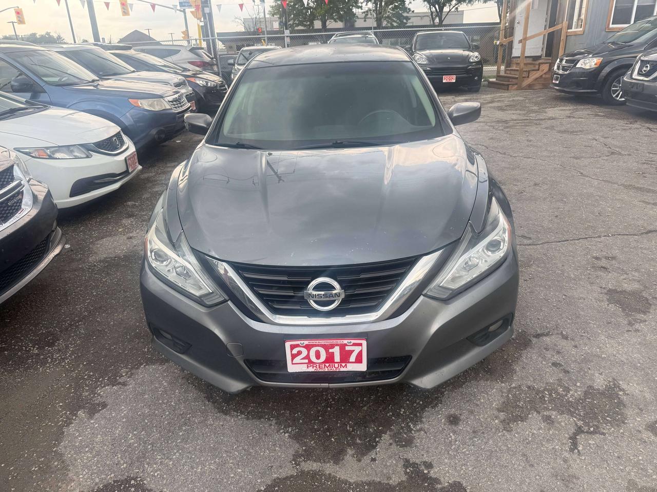 2017 Nissan Altima *** BLOWOUT SALE *** Photo1