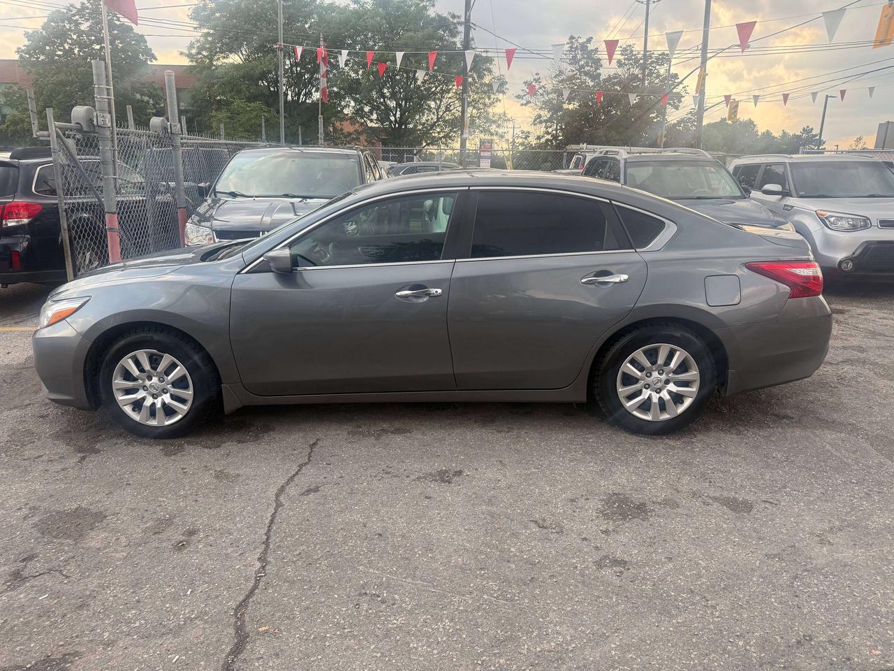 2017 Nissan Altima *** BLOWOUT SALE *** Photo2