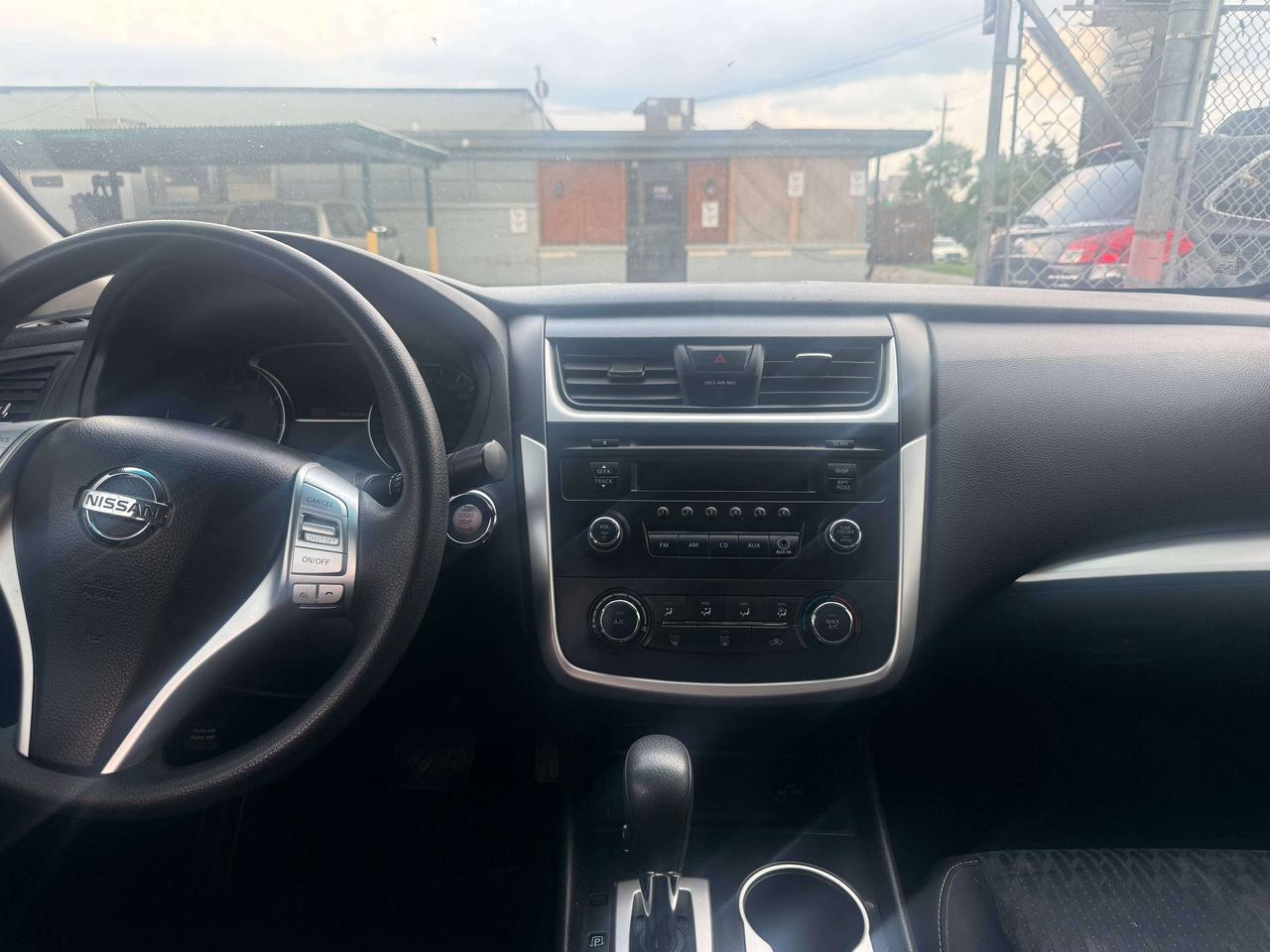 2017 Nissan Altima *** BLOWOUT SALE *** Photo