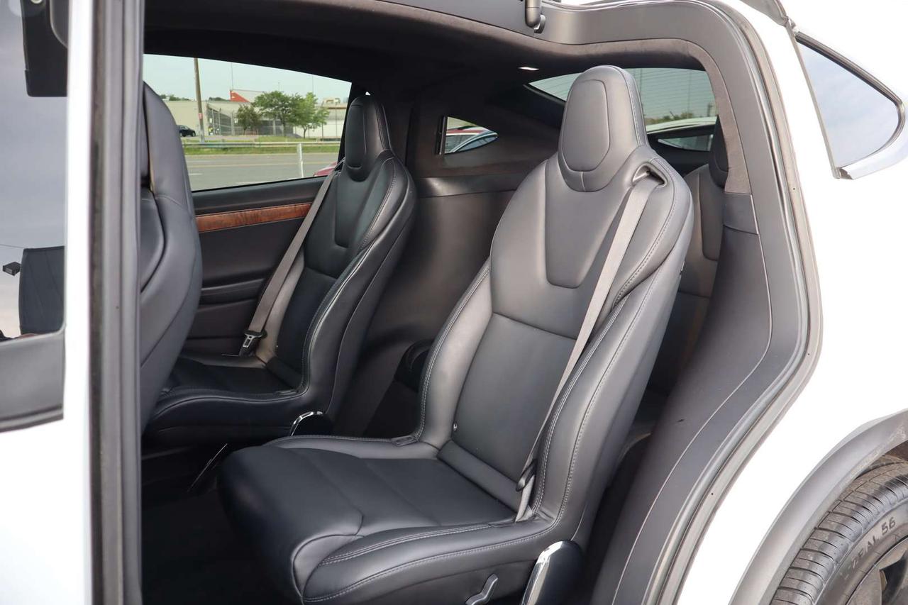2019 Tesla Model X LONG RANGE AWD NO ACCIDENT 6 PASSENGER Photo