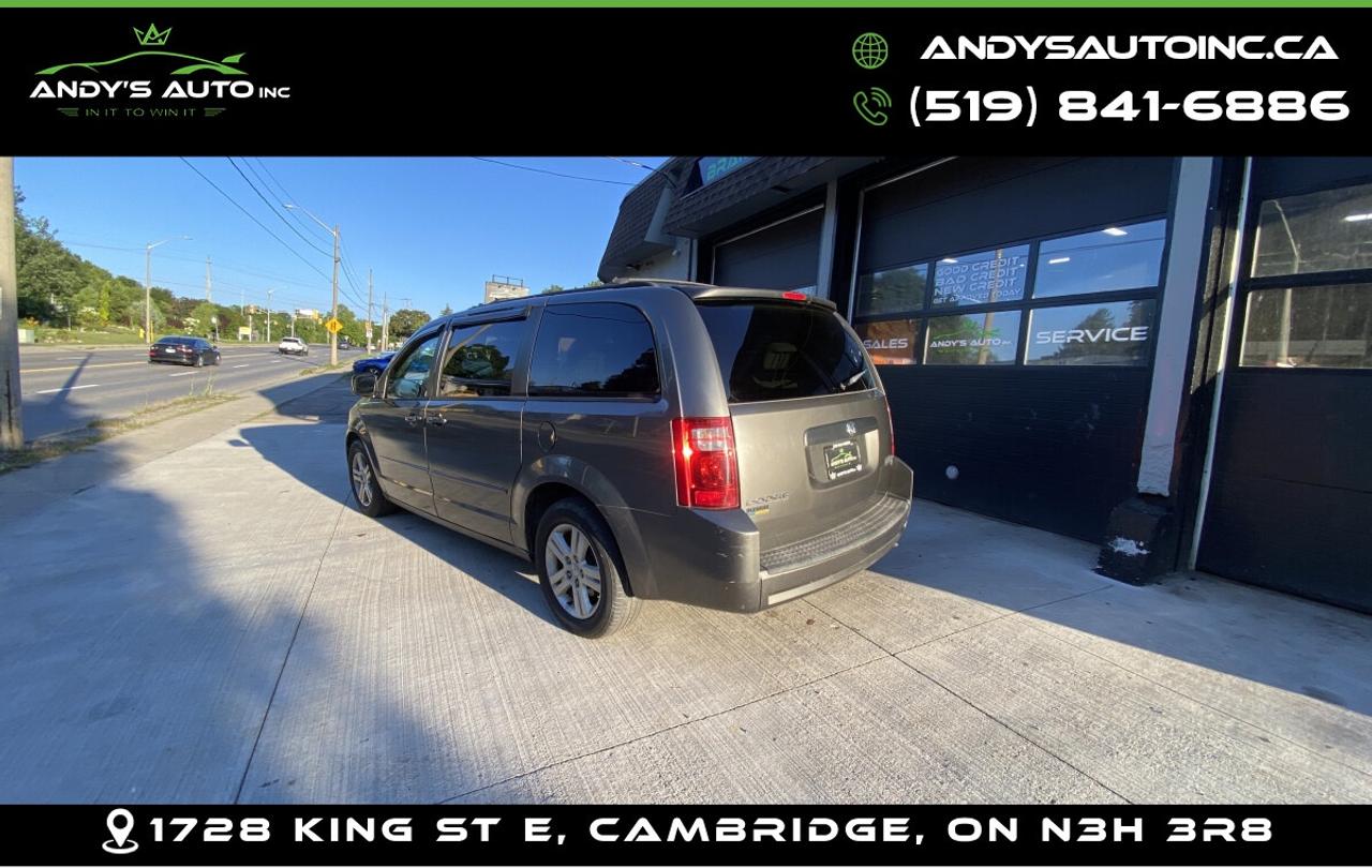 2010 Dodge Grand Caravan SXT ! STOW N GO ! 3.3L V6 SXT ! STOW N GO ! 3.3L Photo