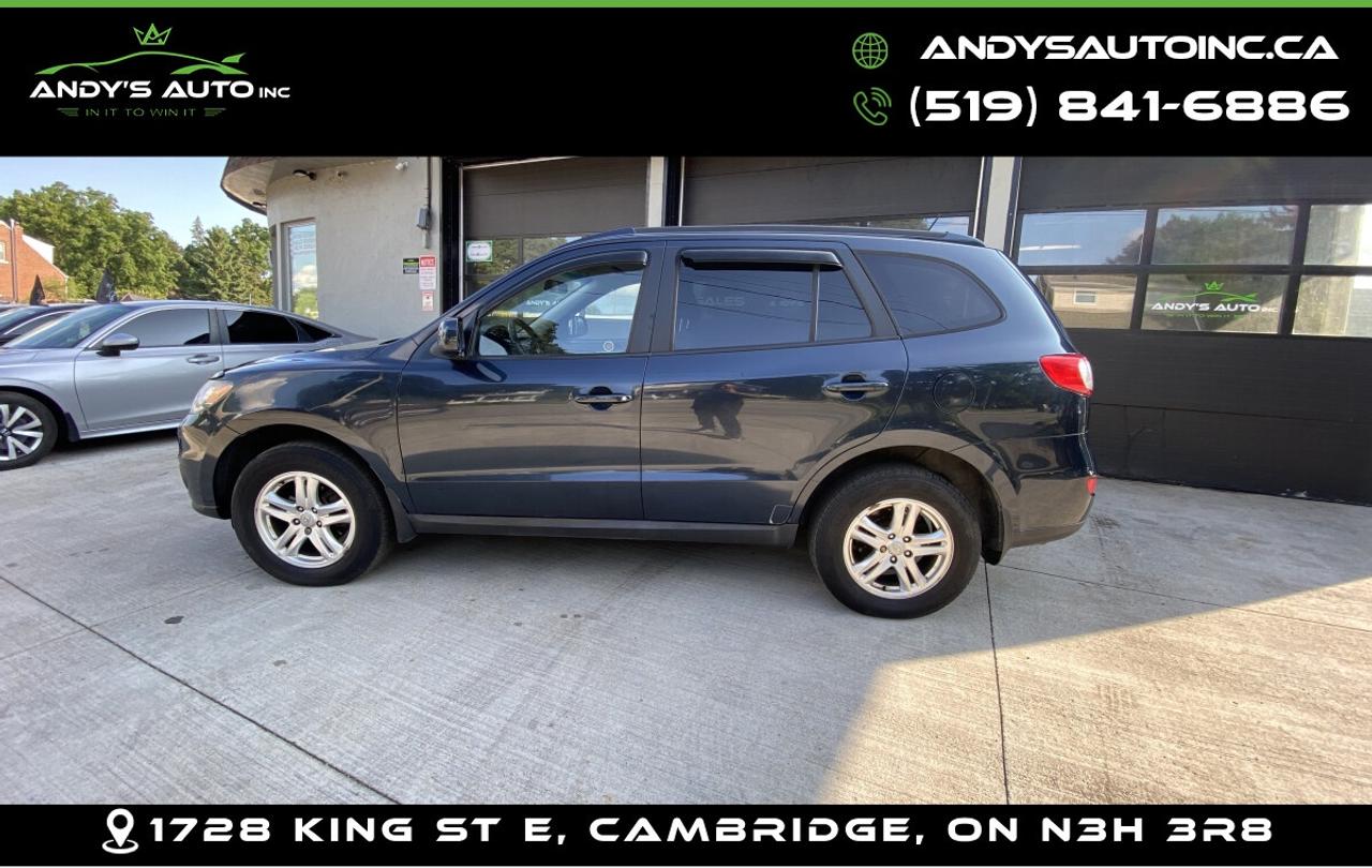 2012 Hyundai Santa Fe AWD ! V6 3.5L ! NO ACCIDNETS GLS AWD ! V6 3.5L ! NO ACCIDNETS Photo