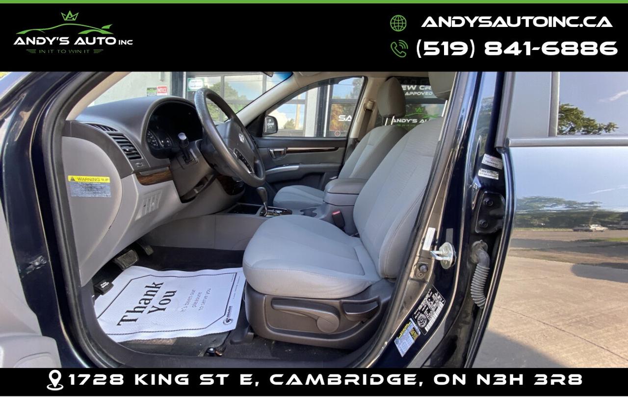 2012 Hyundai Santa Fe AWD ! V6 3.5L ! NO ACCIDNETS GLS AWD ! V6 3.5L ! NO ACCIDNETS Photo