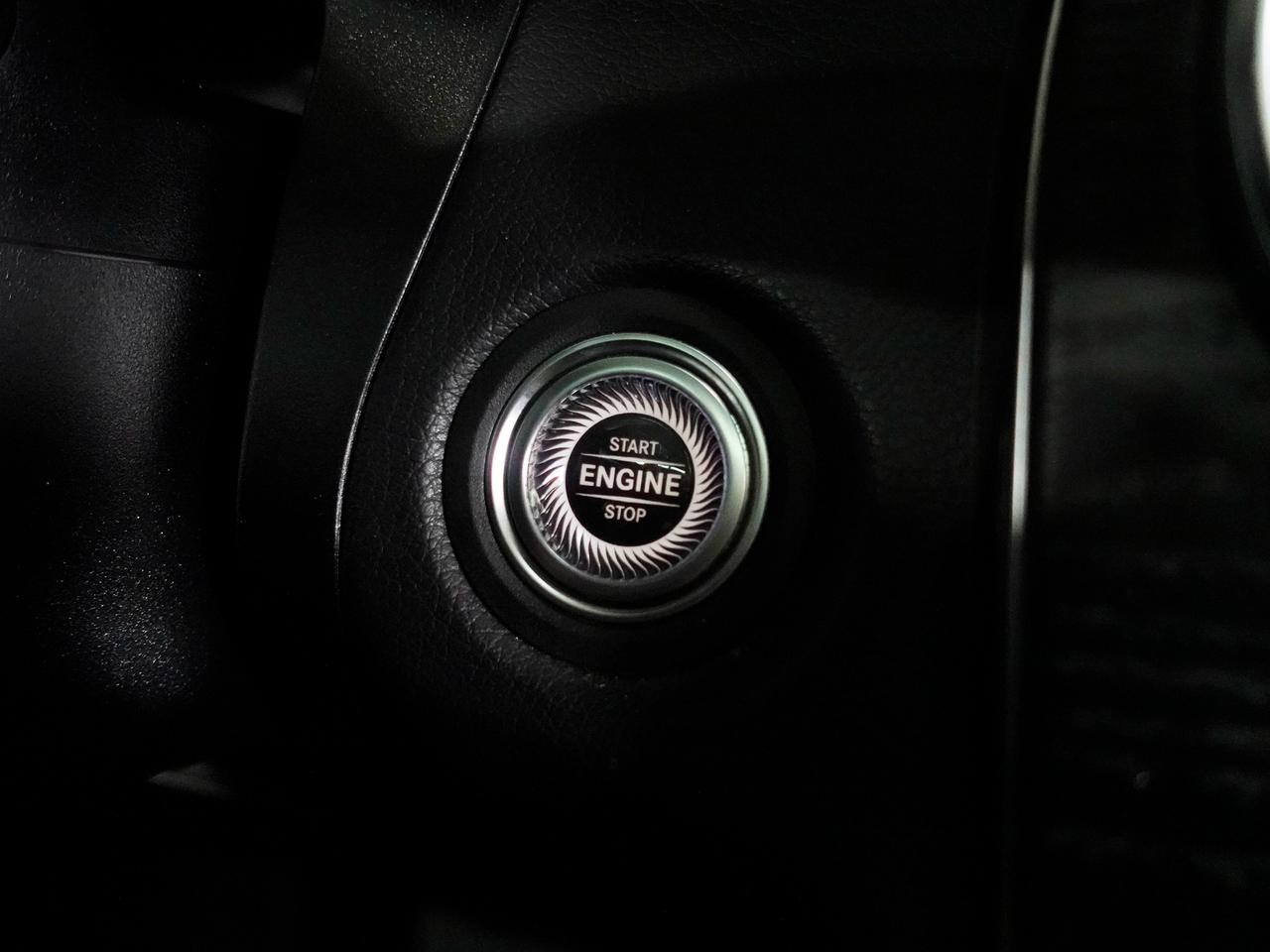 2021 Mercedes-Benz GLC-Class 300 4MATIC | AMG Pkg | Nav | Panoroof | CarPlay Photo