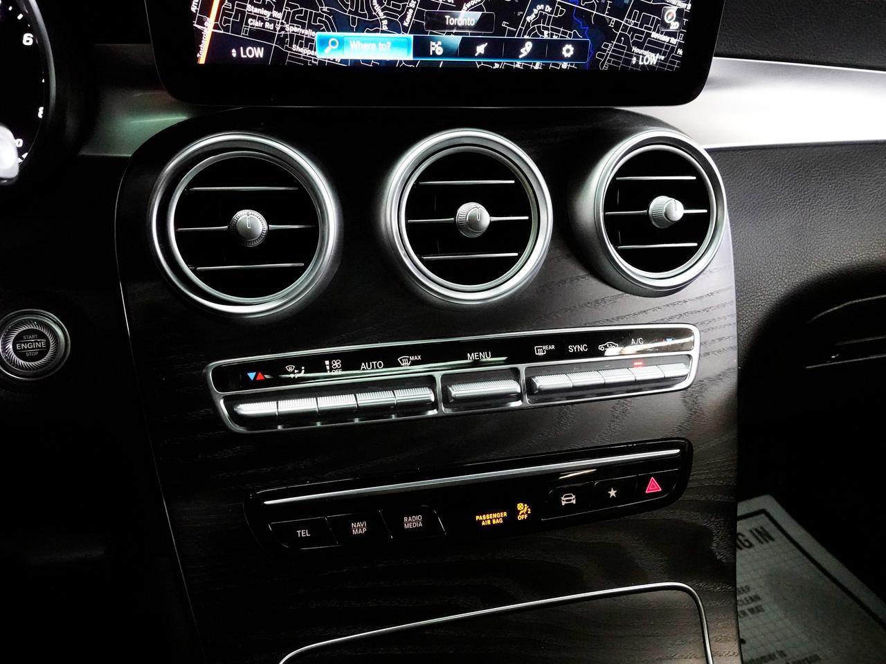 2021 Mercedes-Benz GLC-Class 300 4MATIC | AMG Pkg | Nav | Panoroof | CarPlay