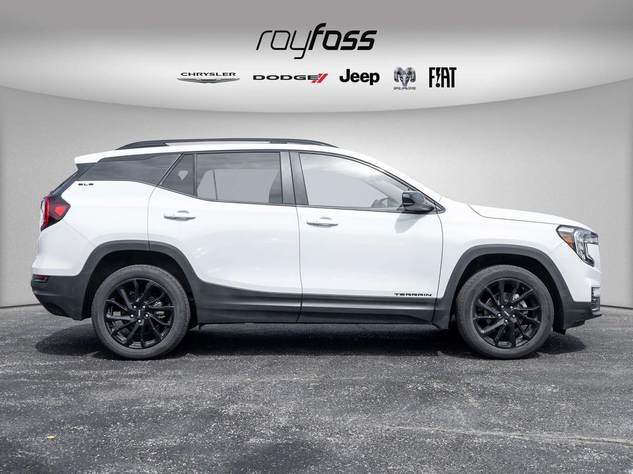 2024 GMC Terrain SLE AWD   Elevation Pkg   Safety Pkg   19" Alloys Photo