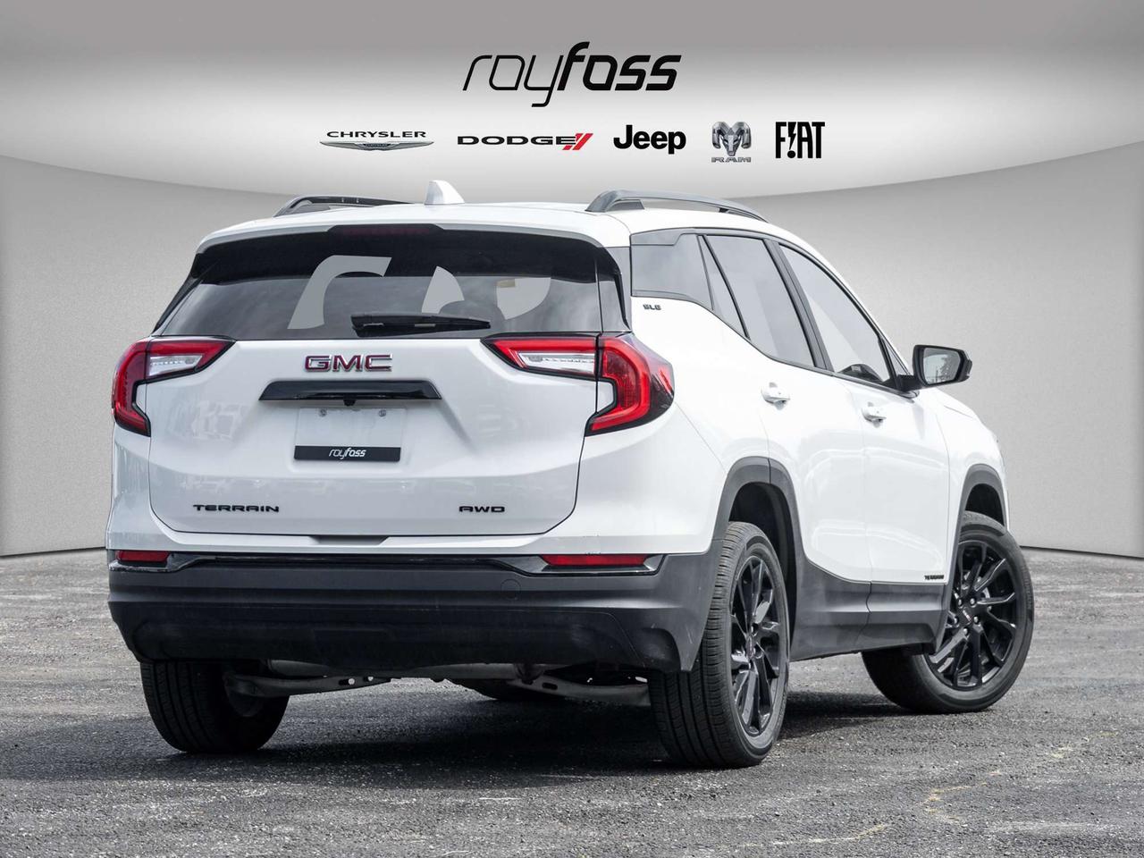 2024 GMC Terrain SLE AWD   Elevation Pkg   Safety Pkg   19" Alloys Photo