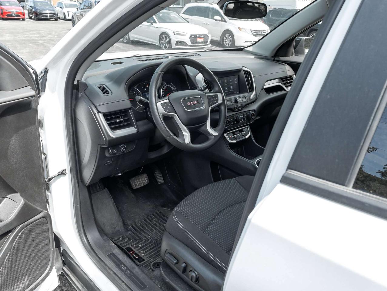 2024 GMC Terrain SLE AWD   Elevation Pkg   Safety Pkg   19" Alloys Photo