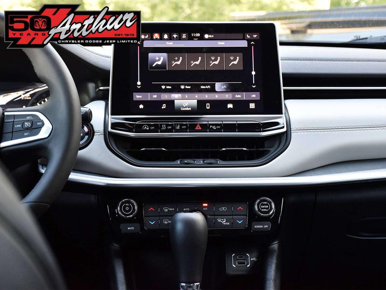 2024 Jeep Compass Limited 4X4 Photo