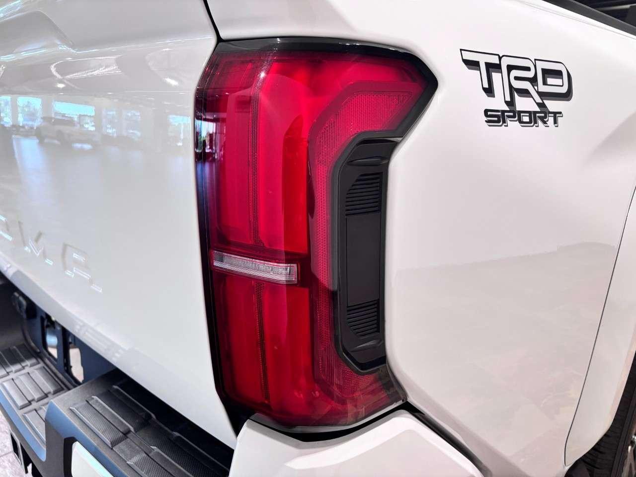 2025 Toyota Tacoma 4x4 Double Cab Auto Photo