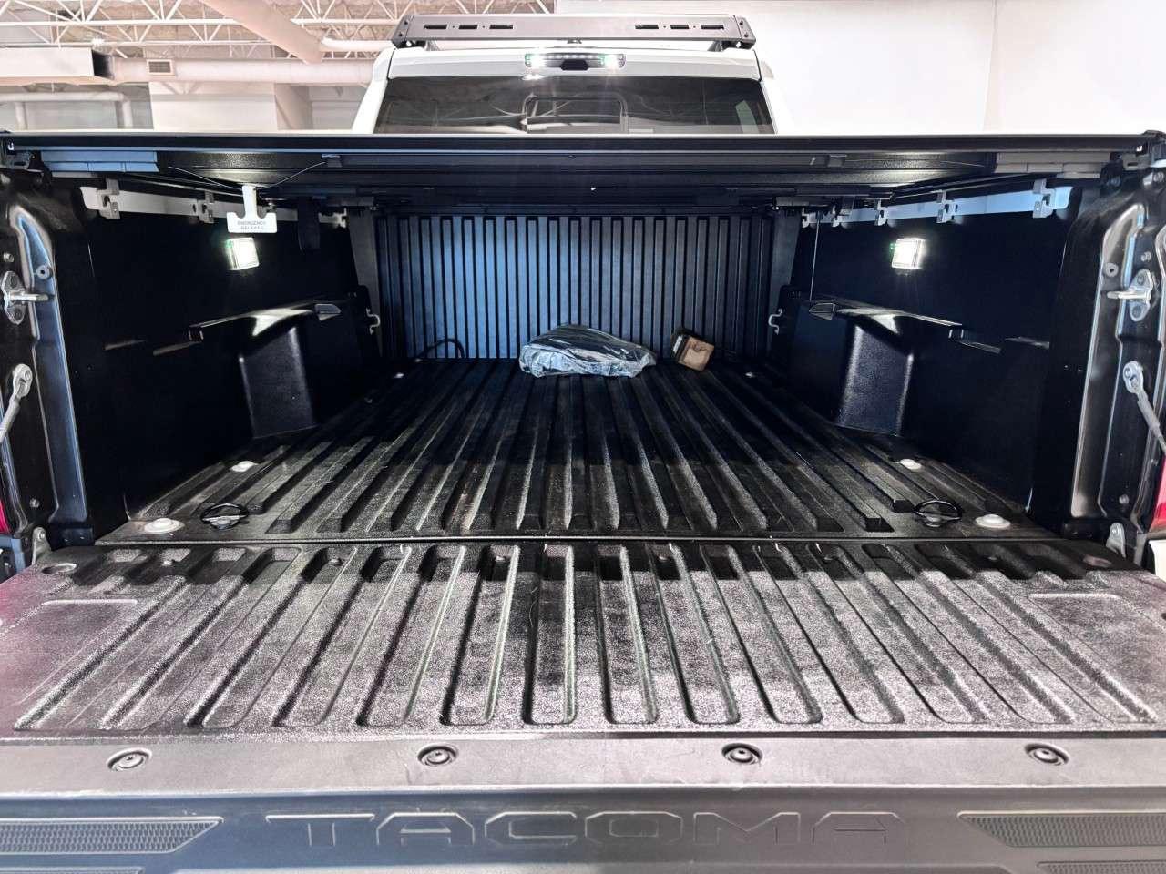 2025 Toyota Tacoma 4x4 Double Cab Auto Photo