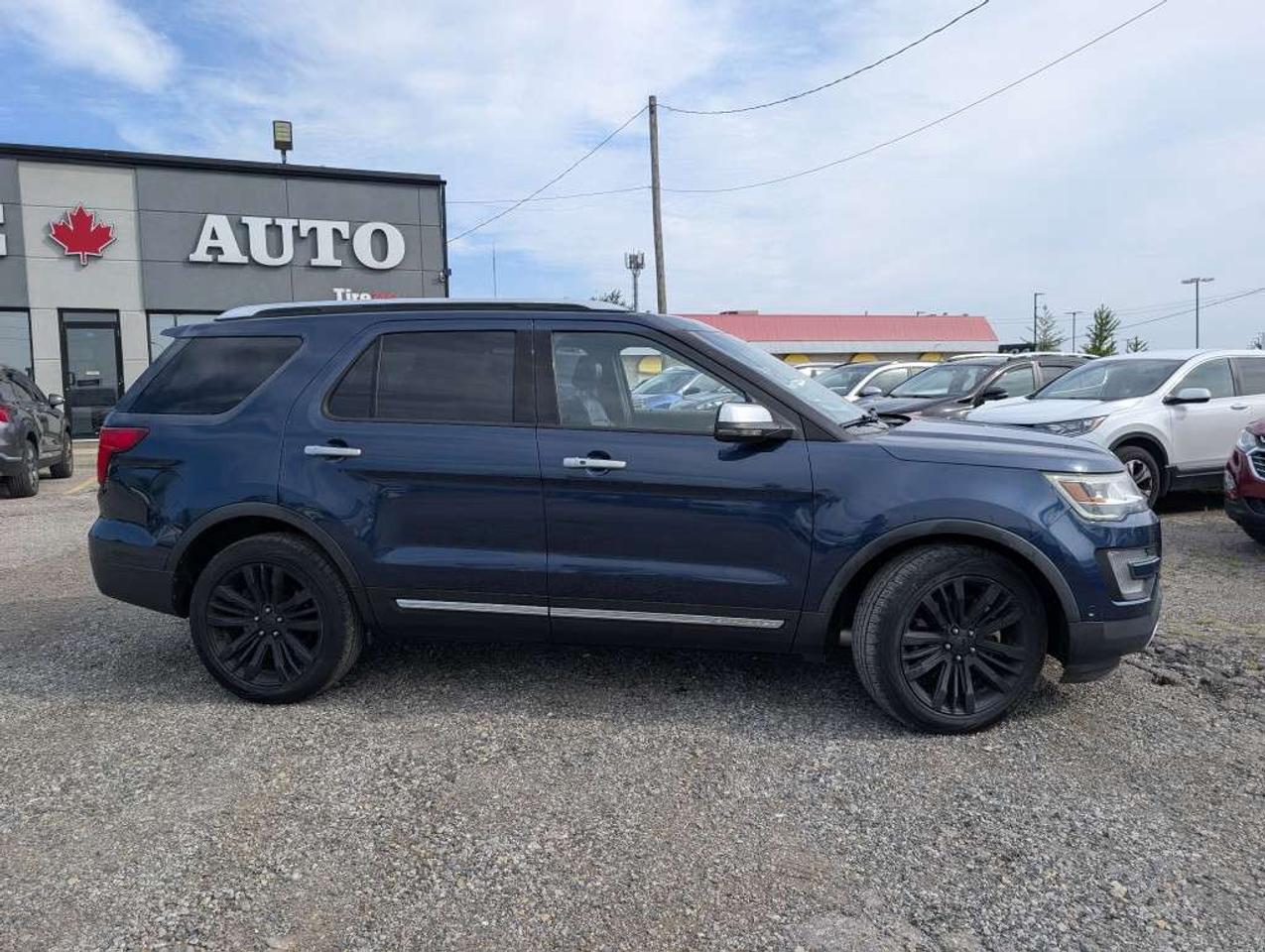 2017 Ford Explorer Platinum AWD NAV LEATHER PANOROOF CAMERA Photo