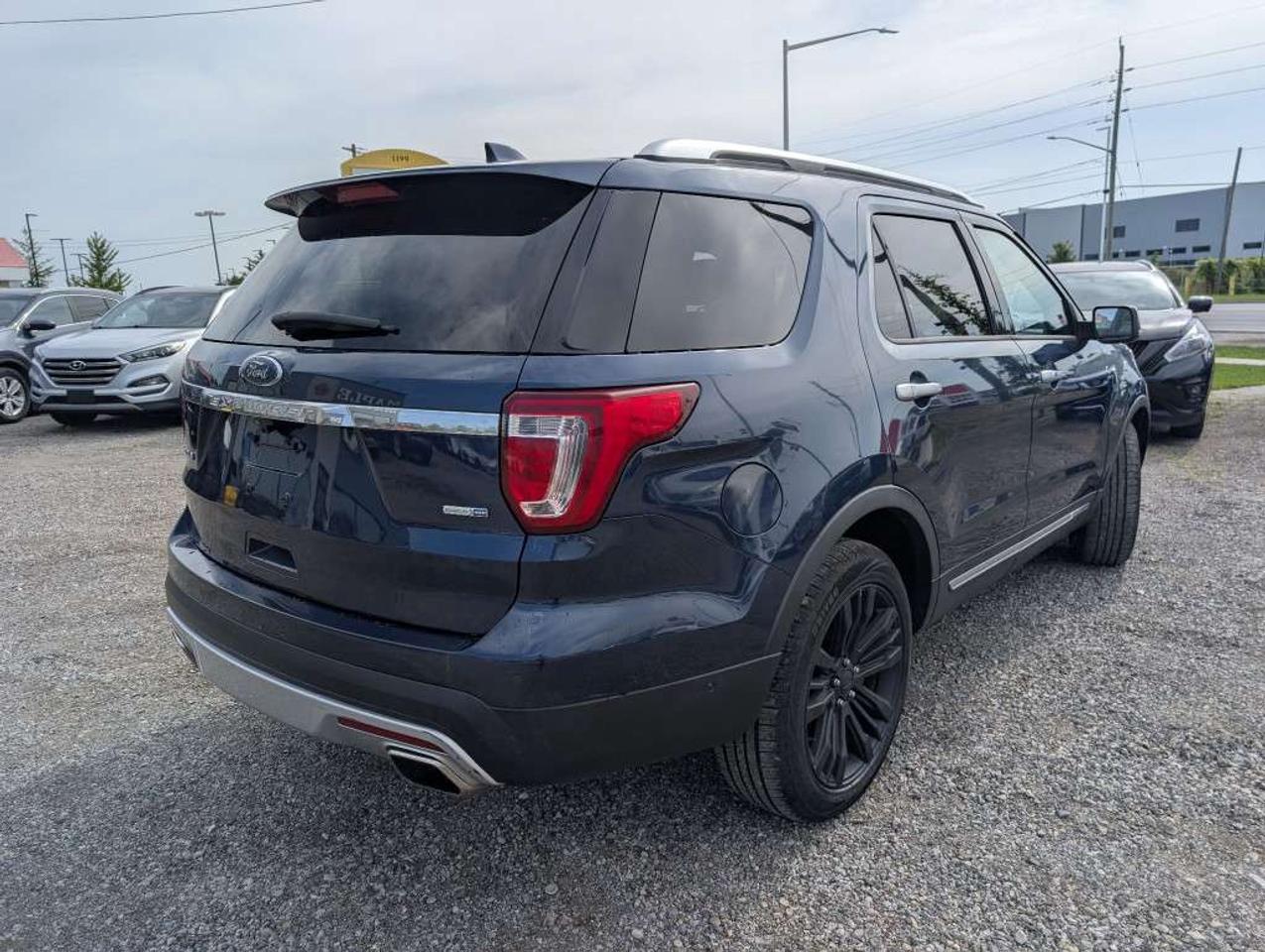 2017 Ford Explorer Platinum AWD NAV LEATHER PANOROOF CAMERA Photo