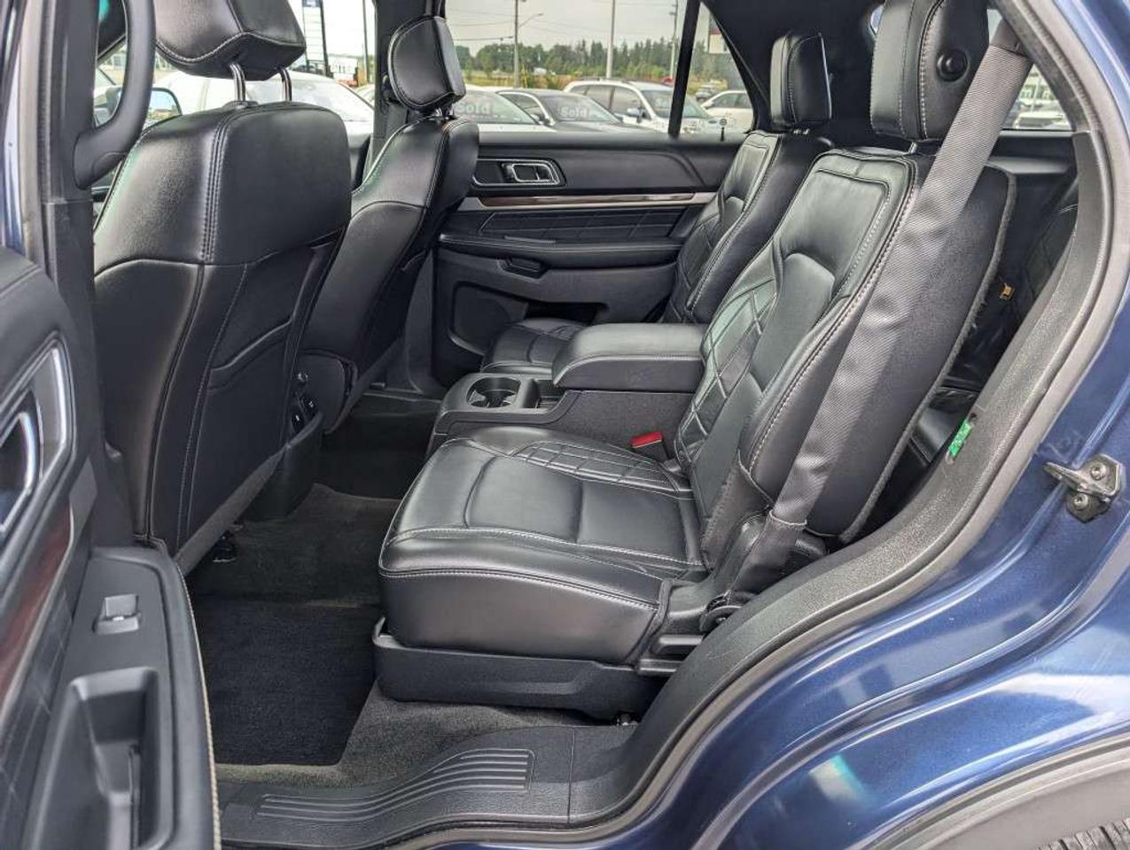 2017 Ford Explorer Platinum AWD NAV LEATHER PANOROOF CAMERA Photo