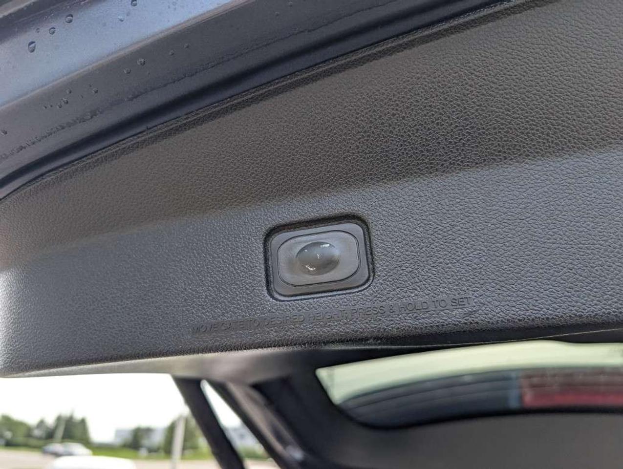 2017 Ford Explorer Platinum AWD NAV LEATHER PANOROOF CAMERA Photo