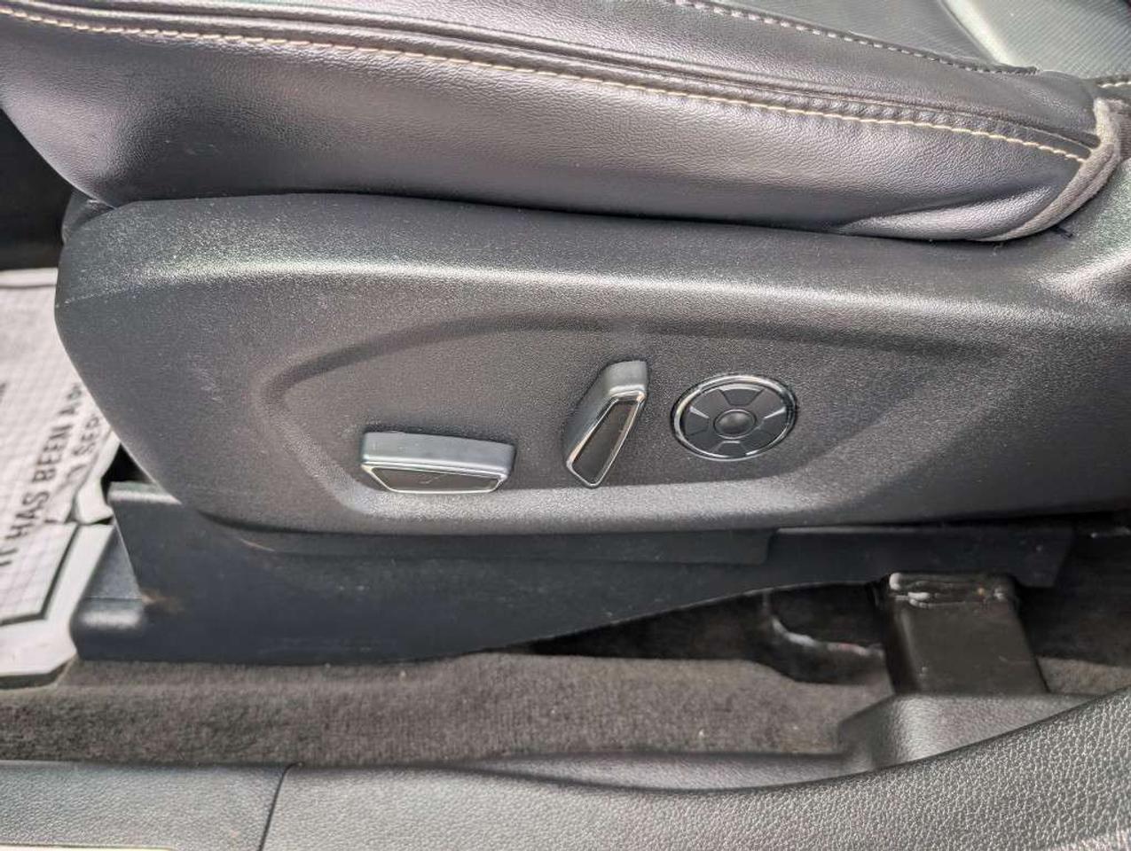 2017 Ford Explorer Platinum AWD NAV LEATHER PANOROOF CAMERA Photo