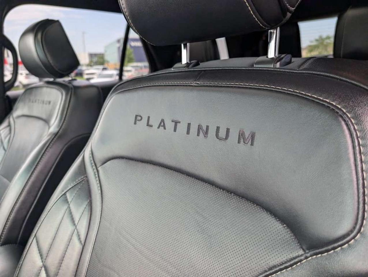 2017 Ford Explorer Platinum AWD NAV LEATHER PANOROOF CAMERA Photo