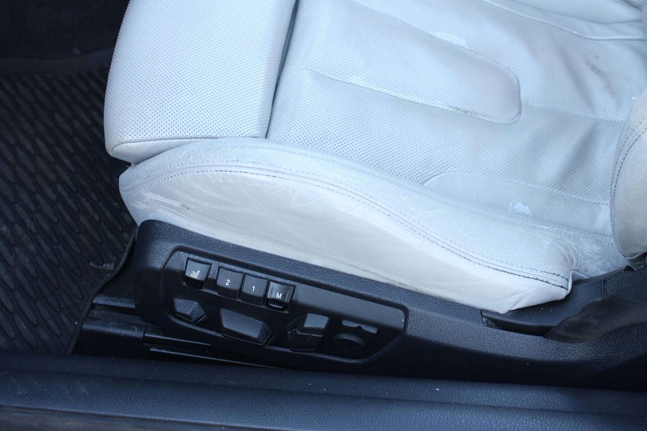 2012 BMW M6 V8 / 550 HP / Convertible / Leather Photo