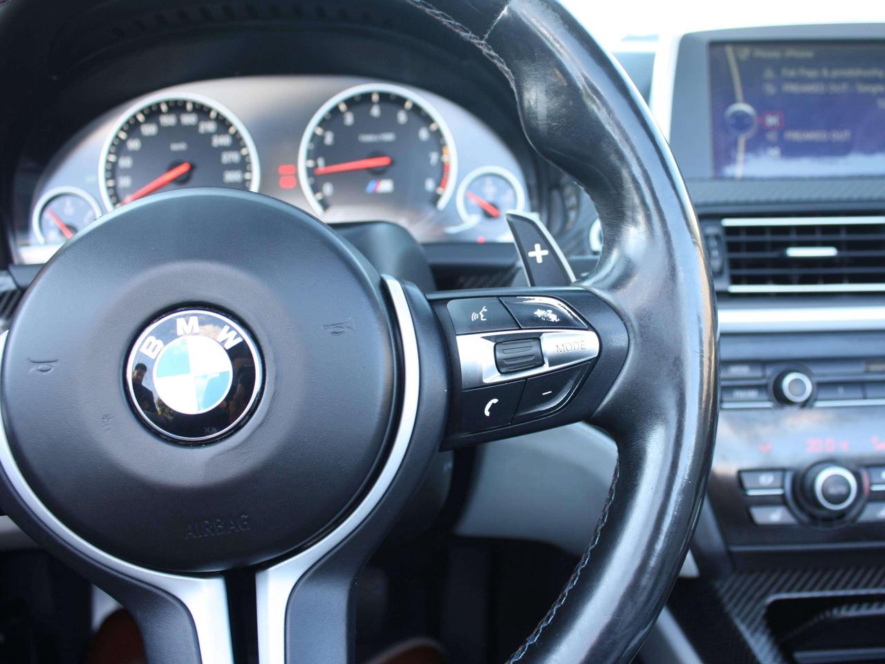 2012 BMW M6 V8 / 550 HP / Convertible / Leather Photo