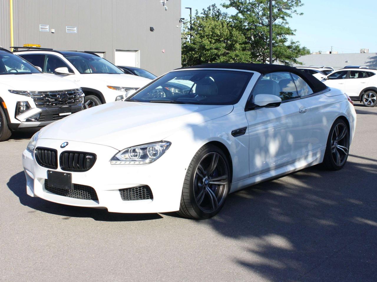 2012 BMW M6 V8 / 550 HP / Convertible / Leather Photo