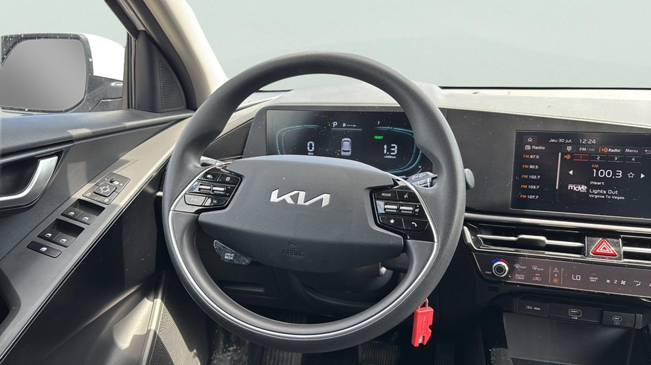2025 Kia NIRO LX FWD Photo