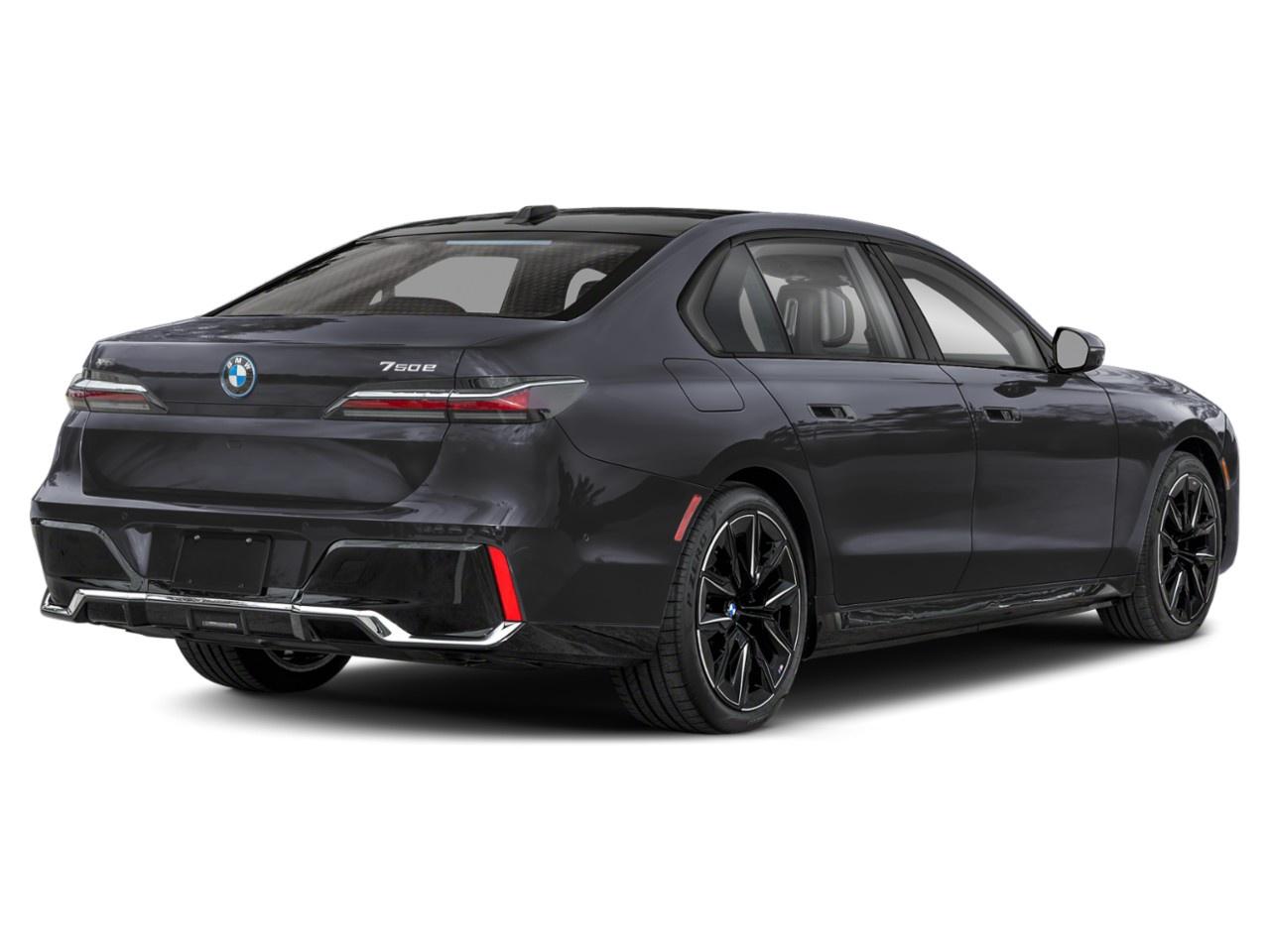 2026 BMW 7 Series 750e xDrive Sedan Photo5