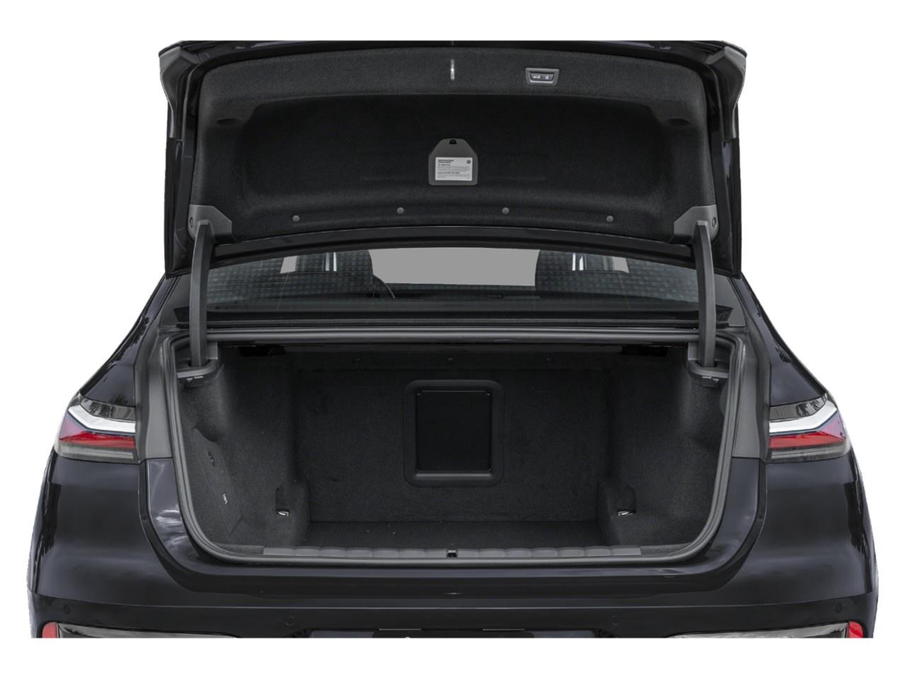 2026 BMW 7 Series 750e xDrive Sedan Photo