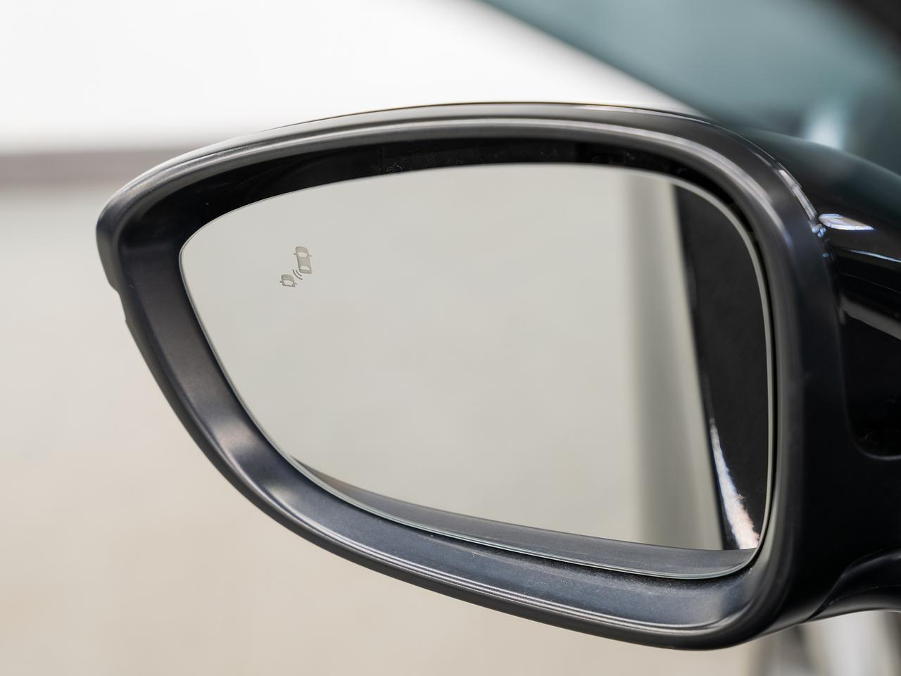 2019 Honda Accord TOURING | Nav | Leather | Sunroof | BSM | CarPlay Photo