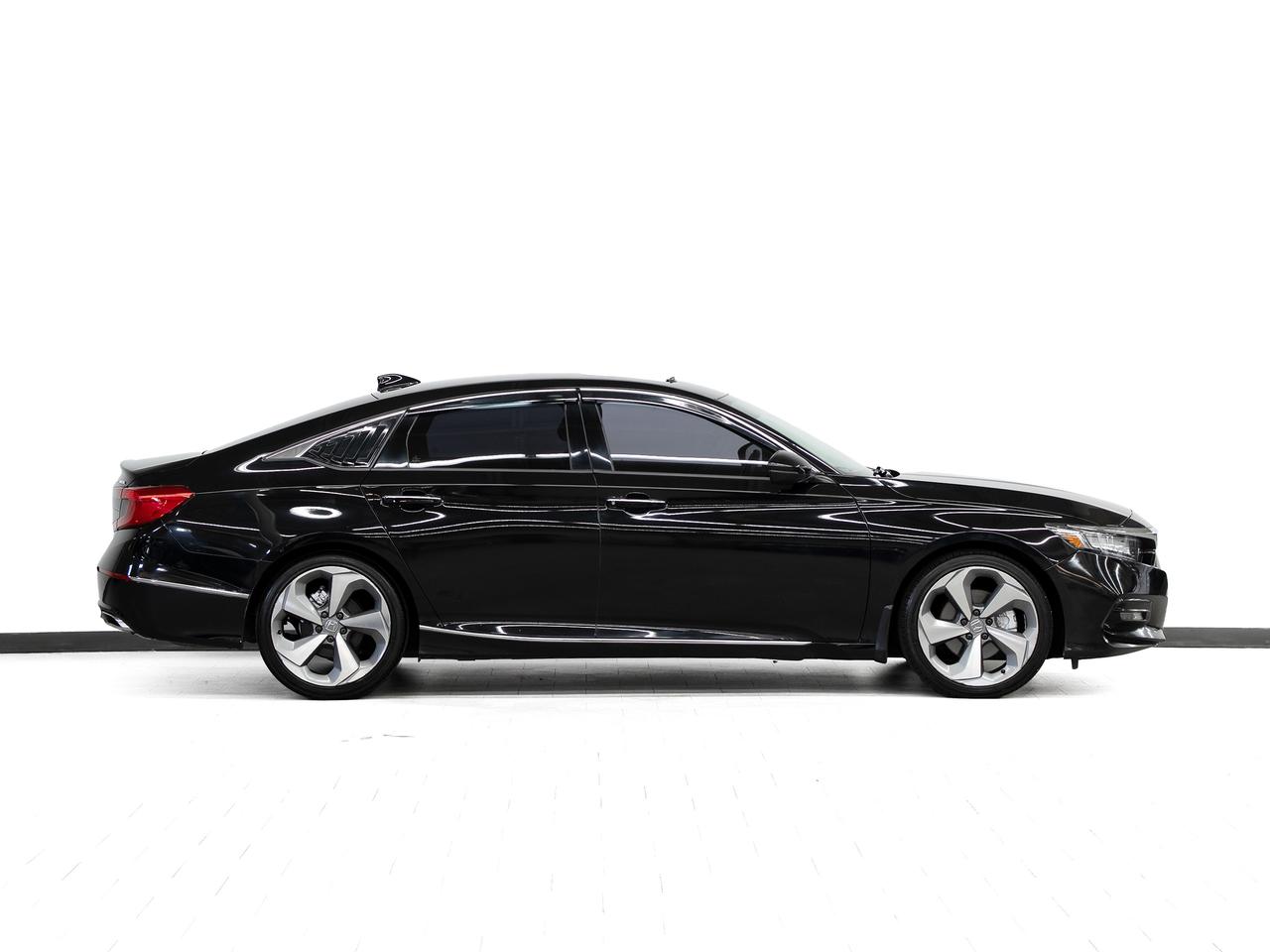 2019 Honda Accord TOURING | Nav | Leather | Sunroof | BSM | CarPlay Photo3