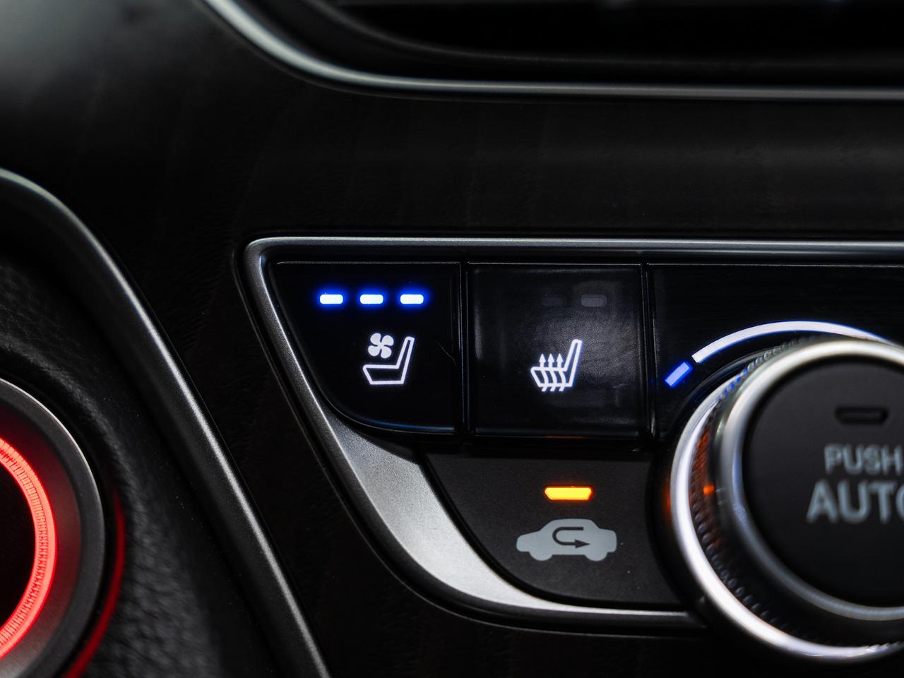 2019 Honda Accord TOURING | Nav | Leather | Sunroof | BSM | CarPlay Photo