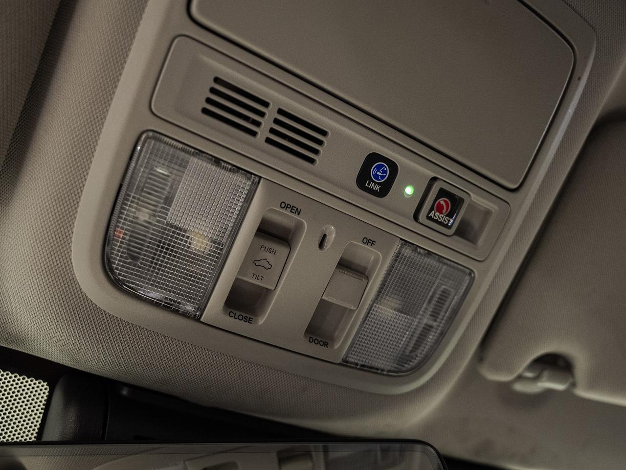 2019 Honda Accord TOURING | Nav | Leather | Sunroof | BSM | CarPlay Photo