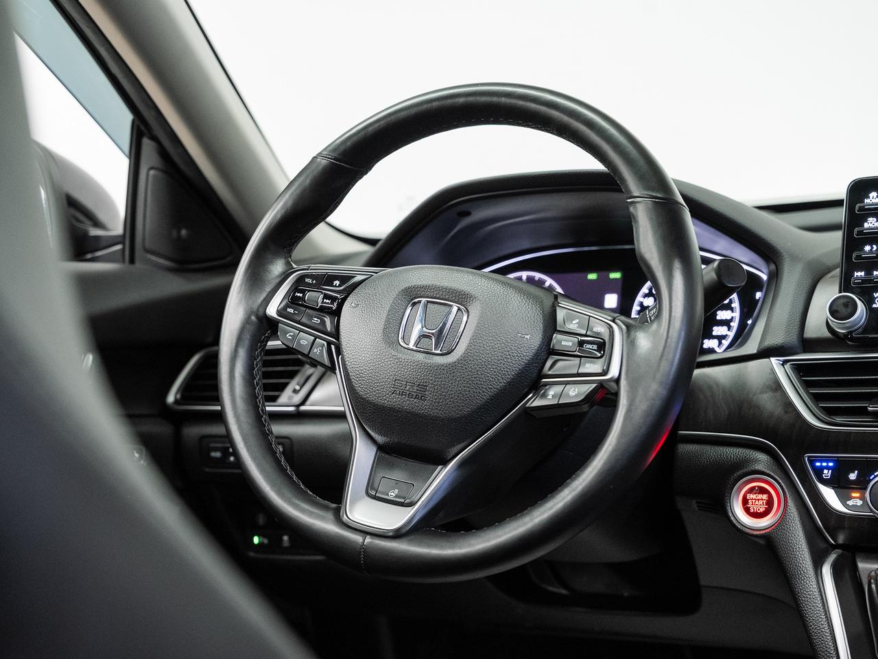 2019 Honda Accord TOURING | Nav | Leather | Sunroof | BSM | CarPlay Photo