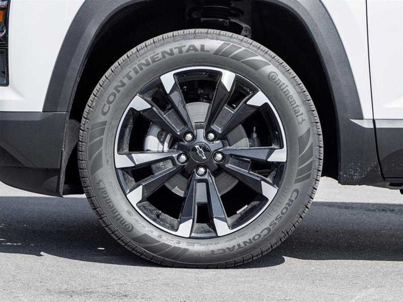 2026 Chevrolet Equinox RS 4dr All-Wheel Drive Photo3
