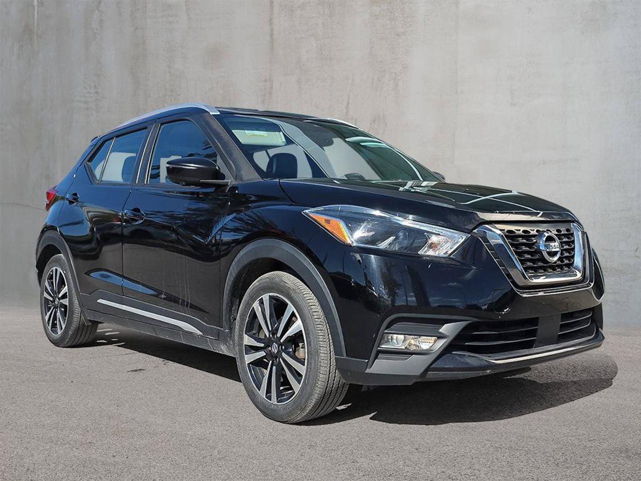 2020 Nissan Kicks SR Photo