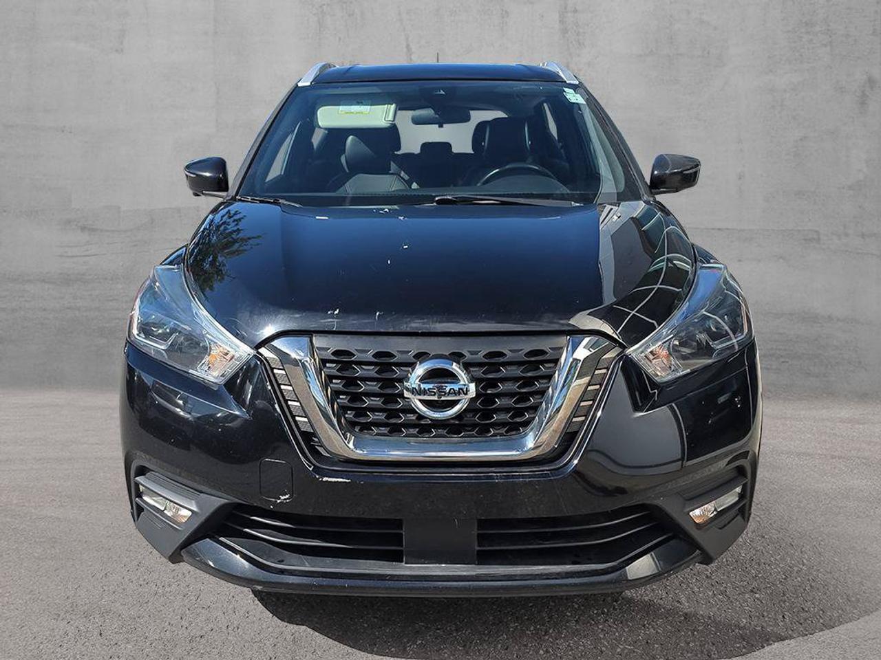 2020 Nissan Kicks SR Photo