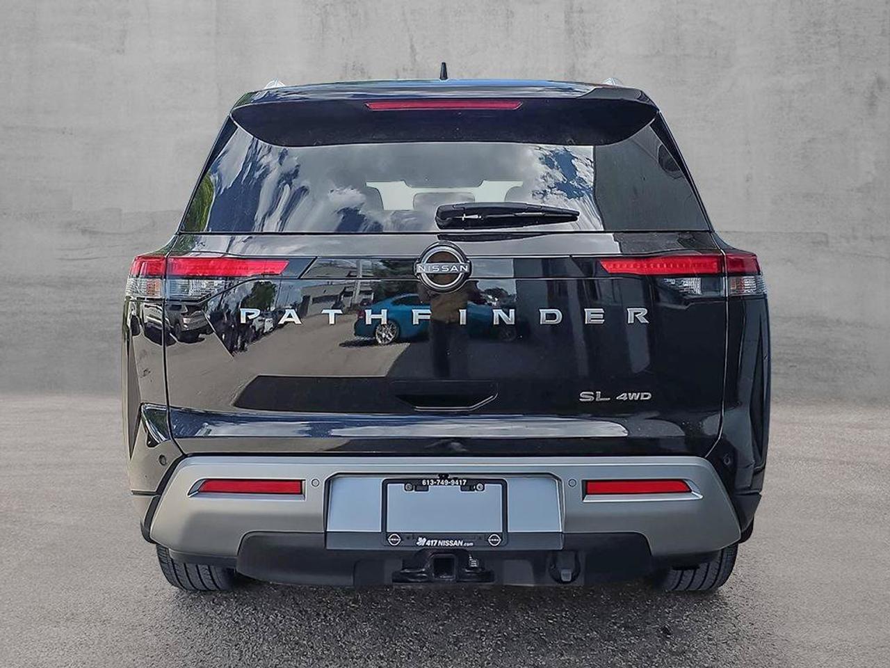 2024 Nissan Pathfinder SL | Apple Car Play | Moonroof | 3rd Row | 7 Seats | Photo