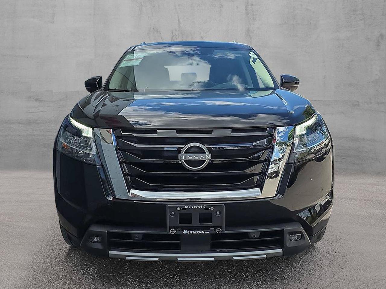 2024 Nissan Pathfinder SL | Apple Car Play | Moonroof | 3rd Row | 7 Seats | Photo
