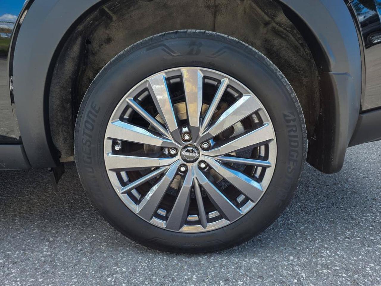 2024 Nissan Pathfinder SL | Apple Car Play | Moonroof | 3rd Row | 7 Seats | Photo