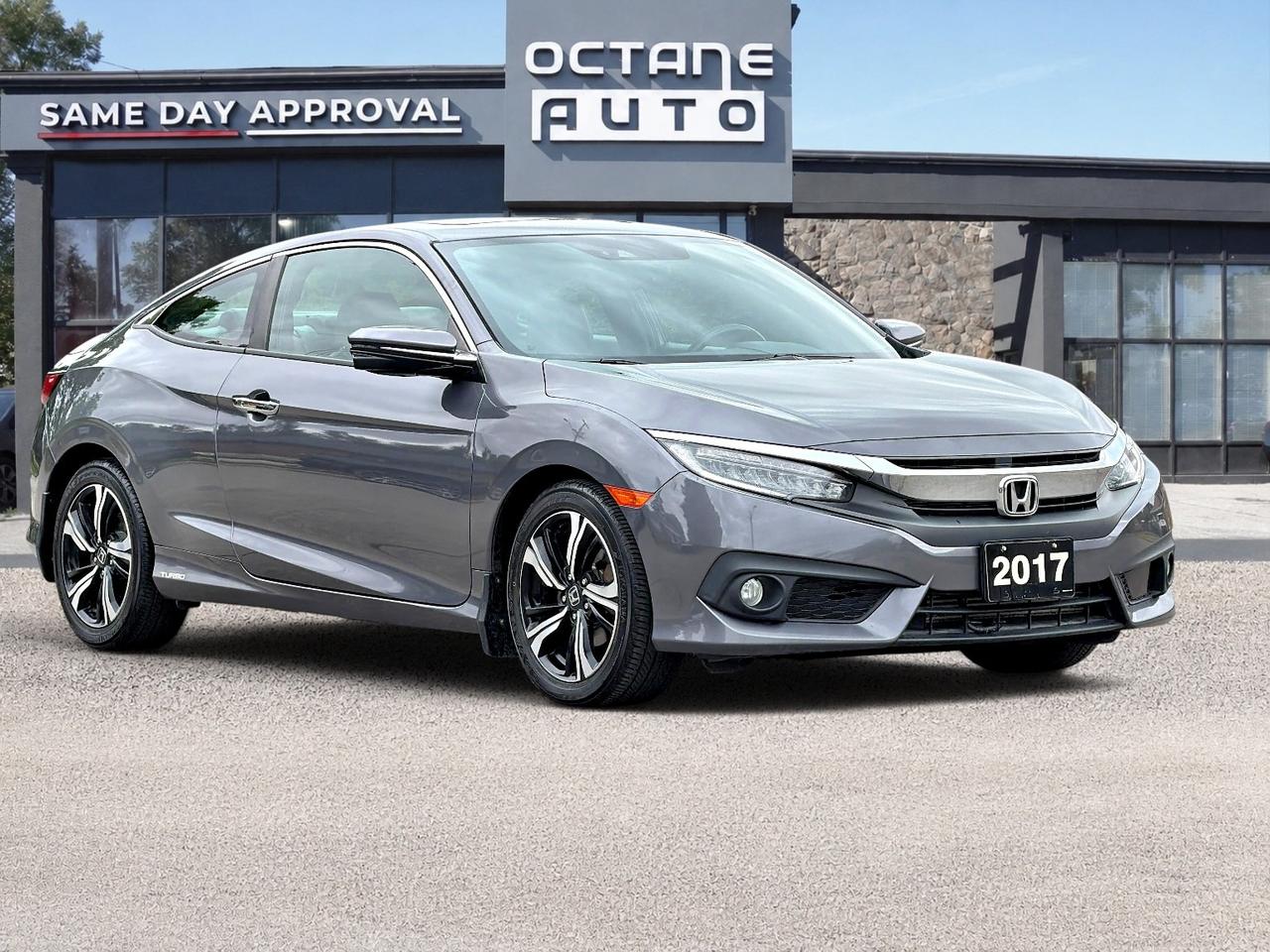 2017 Honda Civic 2dr CVT Touring Photo