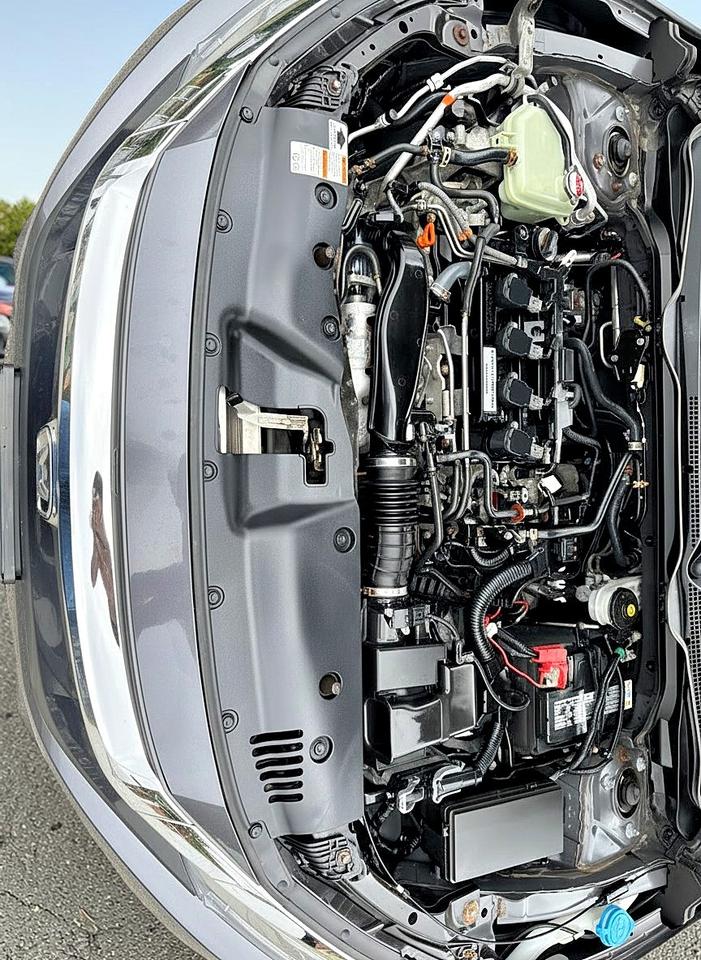 2017 Honda Civic 2dr CVT Touring Photo
