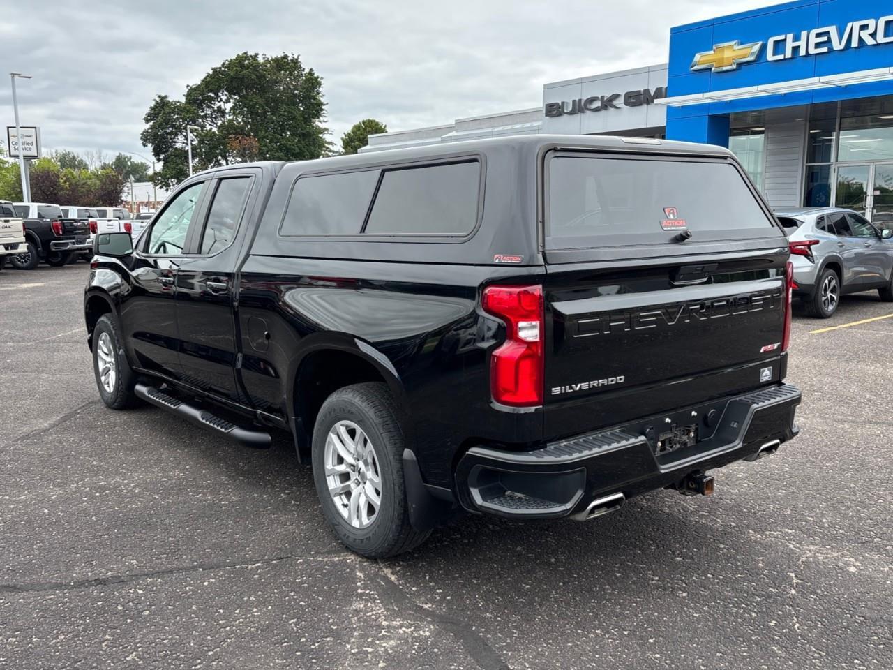 2021 Chevrolet Silverado 1500 RST Used 5 Passenger V8 4X4 Double Cab 6.6FT Truck Box with Heated Front Seats, Heated Steering Wheel, Leather Package and a 10.2 Colour Touchscreen Radio with Wireless Apple CarPlay, Wireless Android Aut Photo